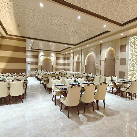 The S Crown Somnath Hotel Екстериор снимка