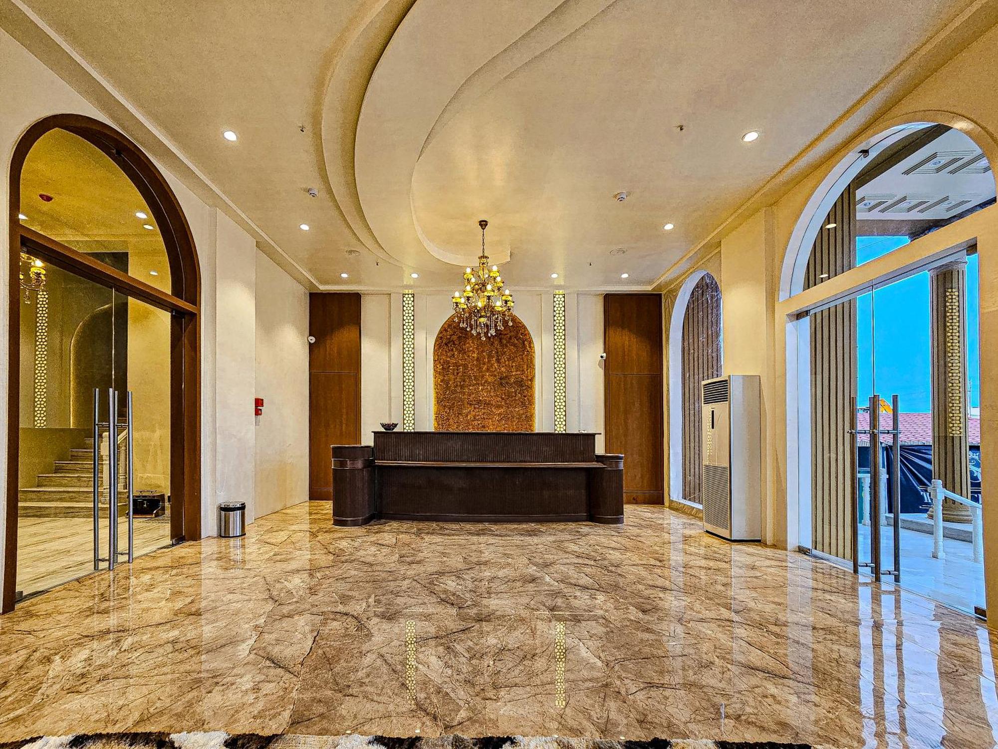 The S Crown Somnath Hotel Екстериор снимка